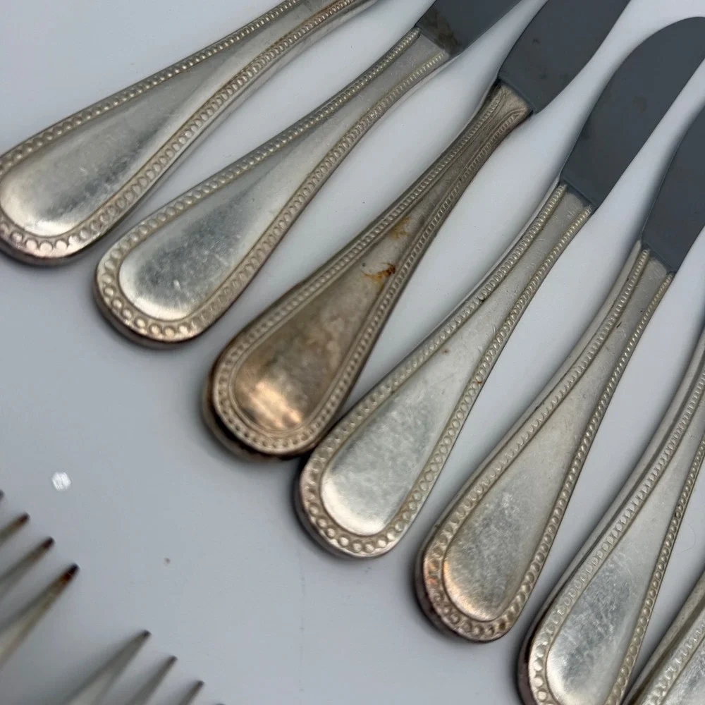 International Silver Stainless Flatware Set 27pc Beaded Pattern Korea Glossy